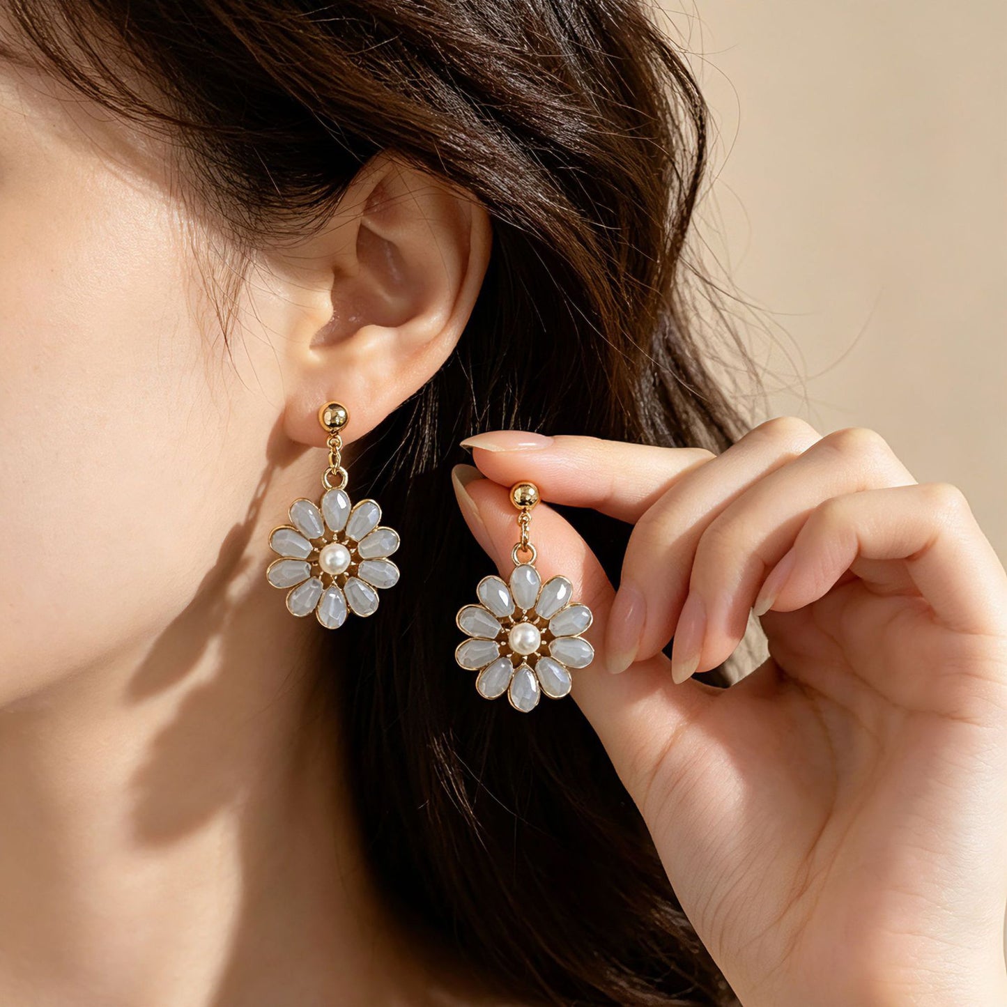 Petal Stud Earrings For Unisex Featuring Light Blue Crystal Inlay And Zinc Alloy With Copper Ear Pins