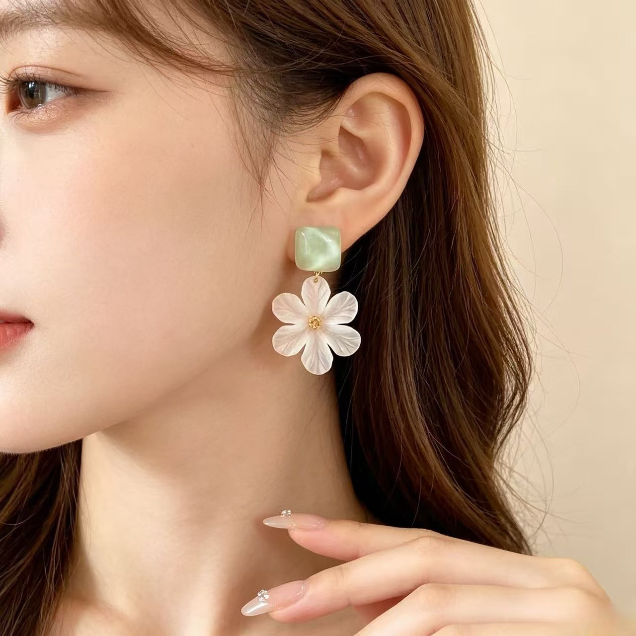 Petal Stud Earrings For Unisex Featuring Green Enamel Design With 925 Sterling Silver Alloy Posts