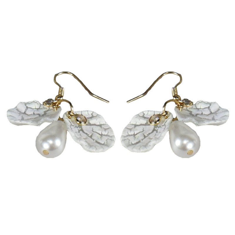 Sweet Shell Stud Earrings In Alloy With Electroplated Finish And Copper Ear Pins