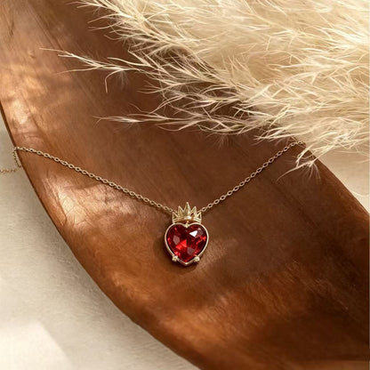 Heart Shape Necklace With Electroplated Alloy Chain Featuring Gem Inlay In Vintage Style For Unisex