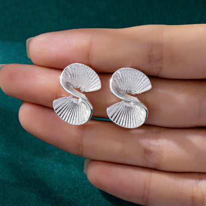 Asymmetrical Flowers Stud Earrings For Unisex Featuring Electroplated Zinc Alloy With 925 Sterling Silver Ear Pins