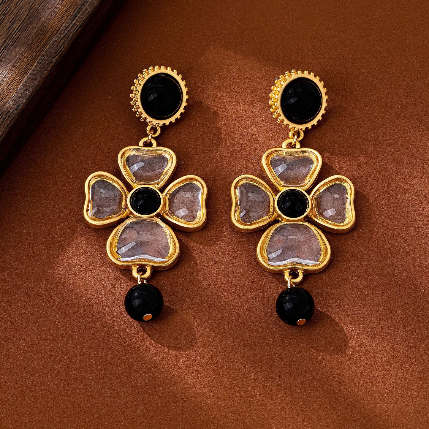 Flowers Stud Earrings For Unisex Featuring Dyed Black Glass Inlay And Zinc Alloy With 925 Sterling Silver Ear Pins