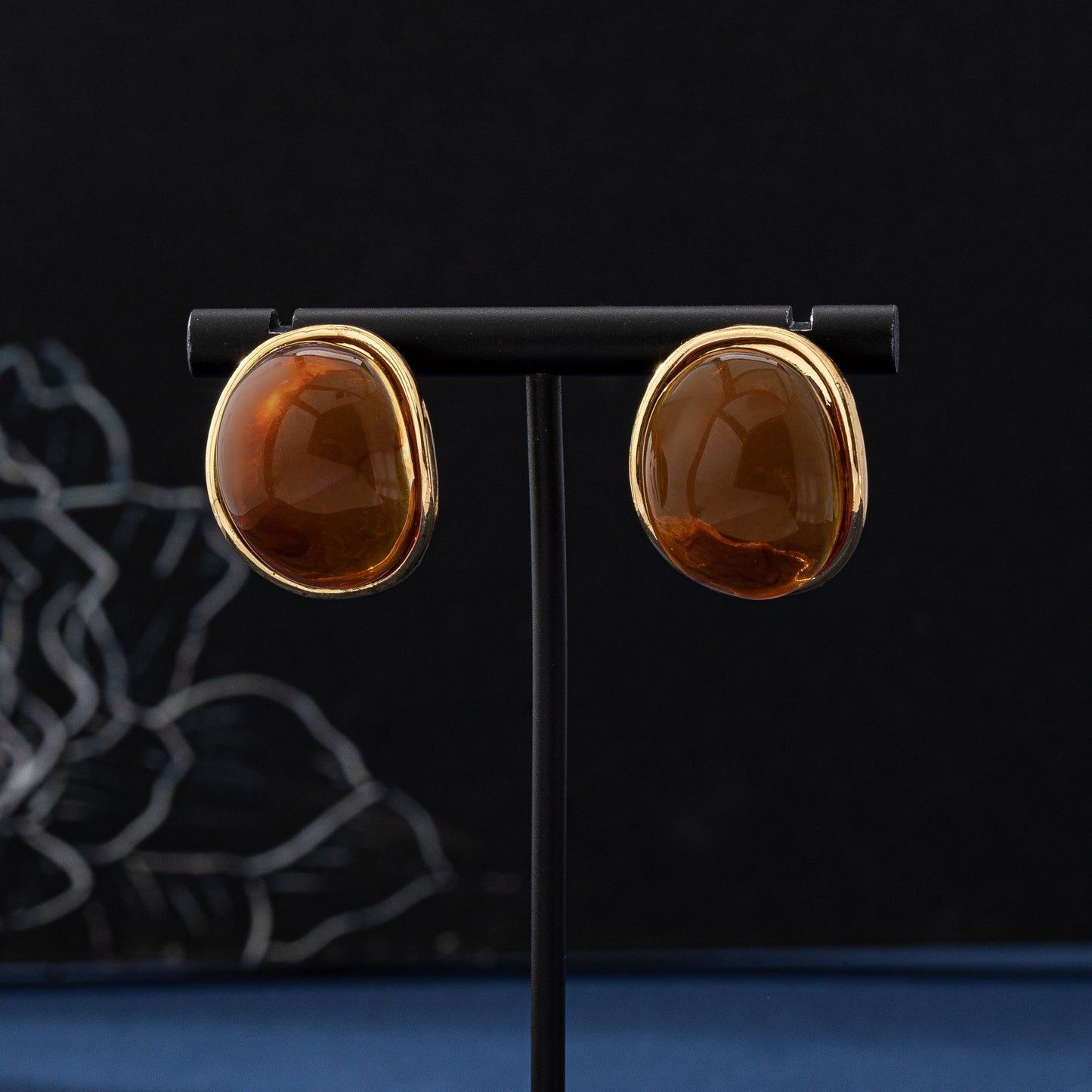 Oval Stud Earrings For Unisex Featuring Zinc Alloy With Resin Inlay And 925 Sterling Silver Posts In Simple Style
