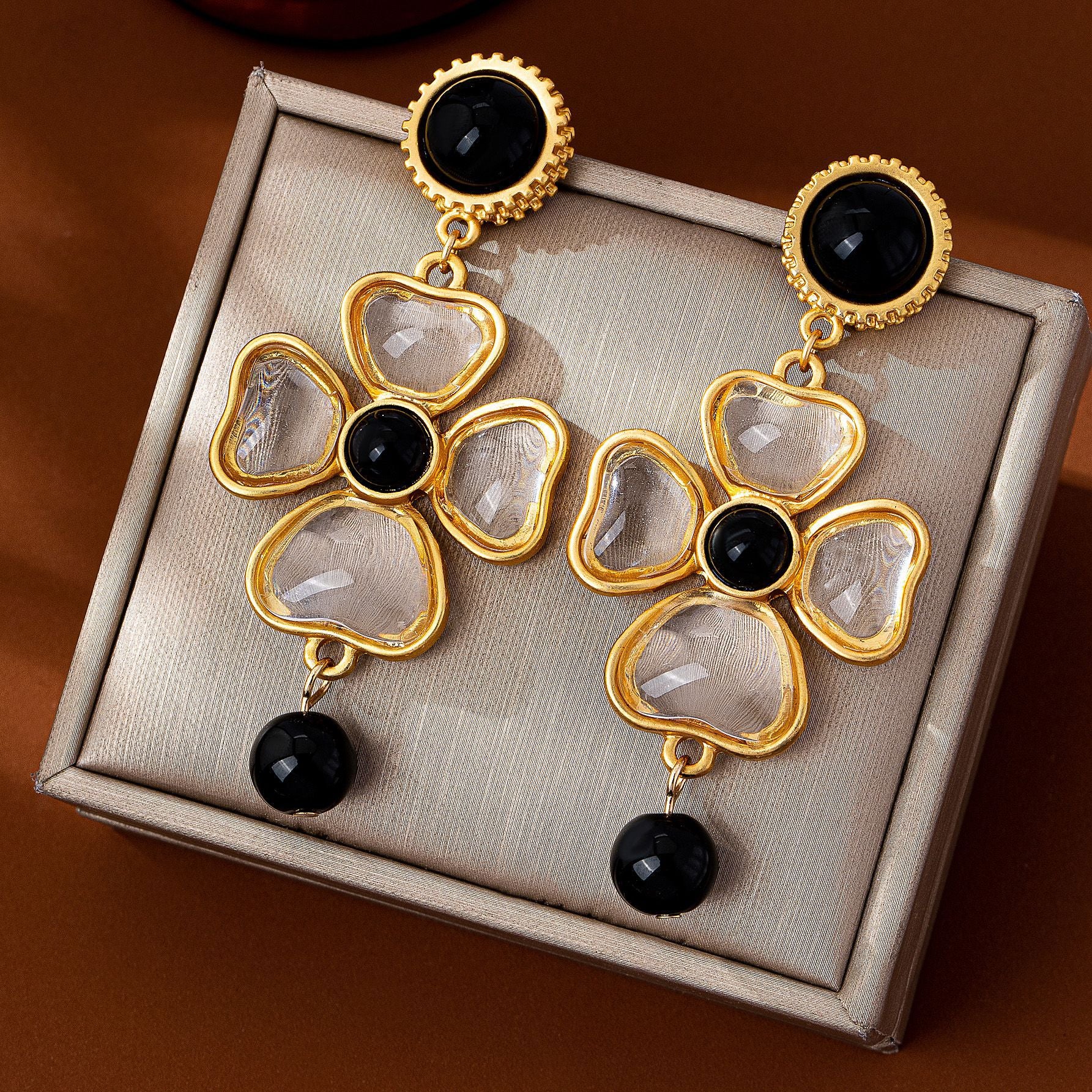 Flowers Stud Earrings For Unisex Featuring Dyed Black Glass Inlay And Zinc Alloy With 925 Sterling Silver Ear Pins