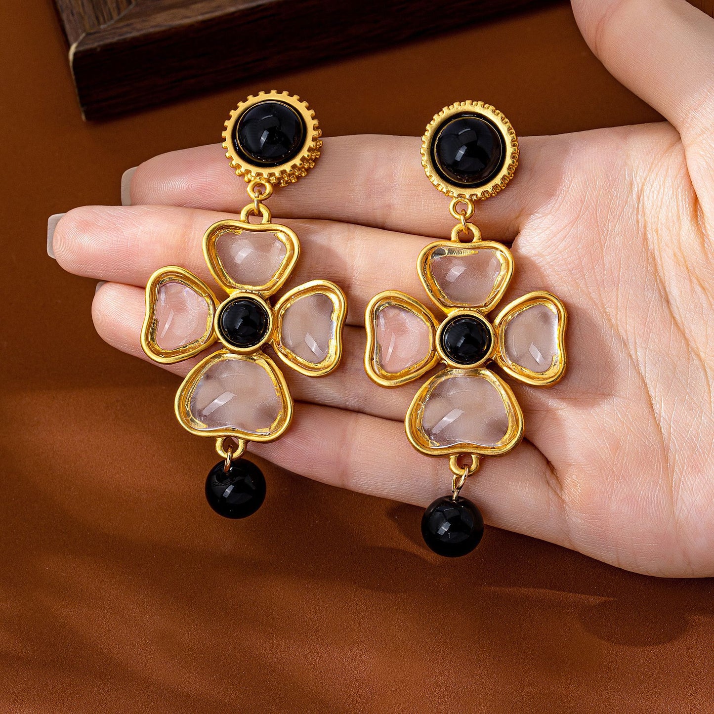 Flowers Stud Earrings For Unisex Featuring Dyed Black Glass Inlay And Zinc Alloy With 925 Sterling Silver Ear Pins