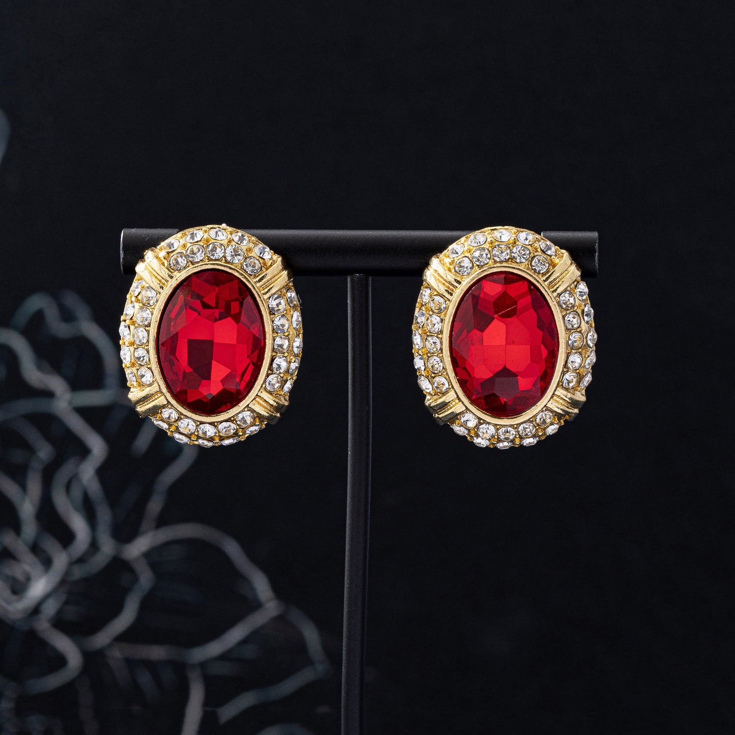 Handmade Water Droplets Earrings For Unisex Featuring Zinc Alloy Material And 925 Sterling Silver Studs With Glass Inlay In Silver