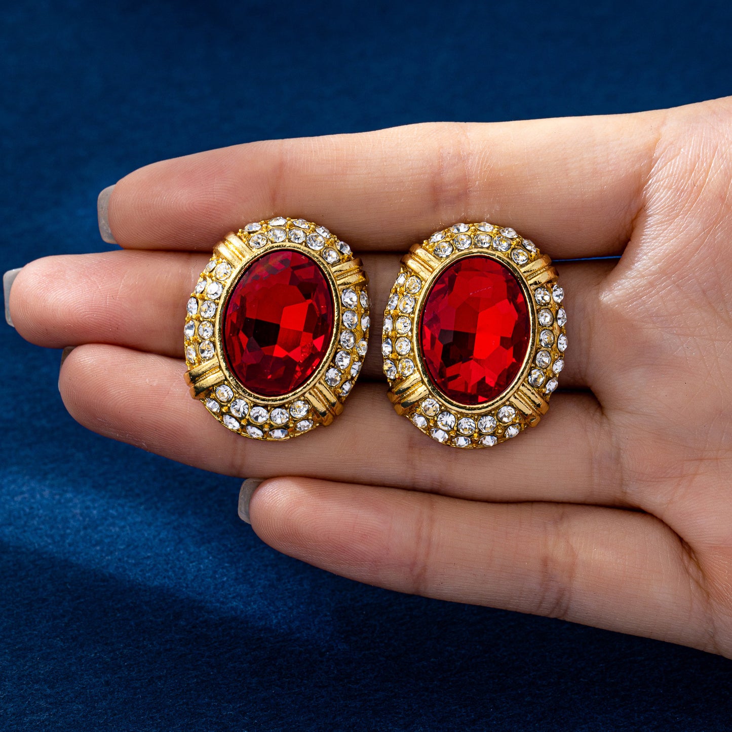 Handmade Water Droplets Earrings For Unisex Featuring Zinc Alloy Material And 925 Sterling Silver Studs With Glass Inlay In Silver