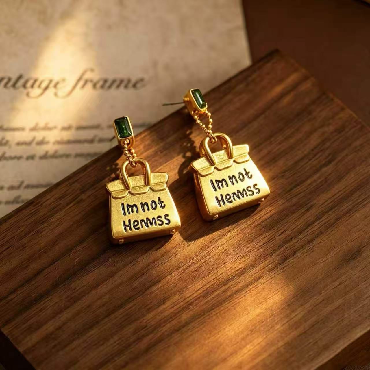 Unisex Stud Earrings For Bag Featuring 925 Sterling Silver Posts In Retro Style With Silver Zinc Alloy Design