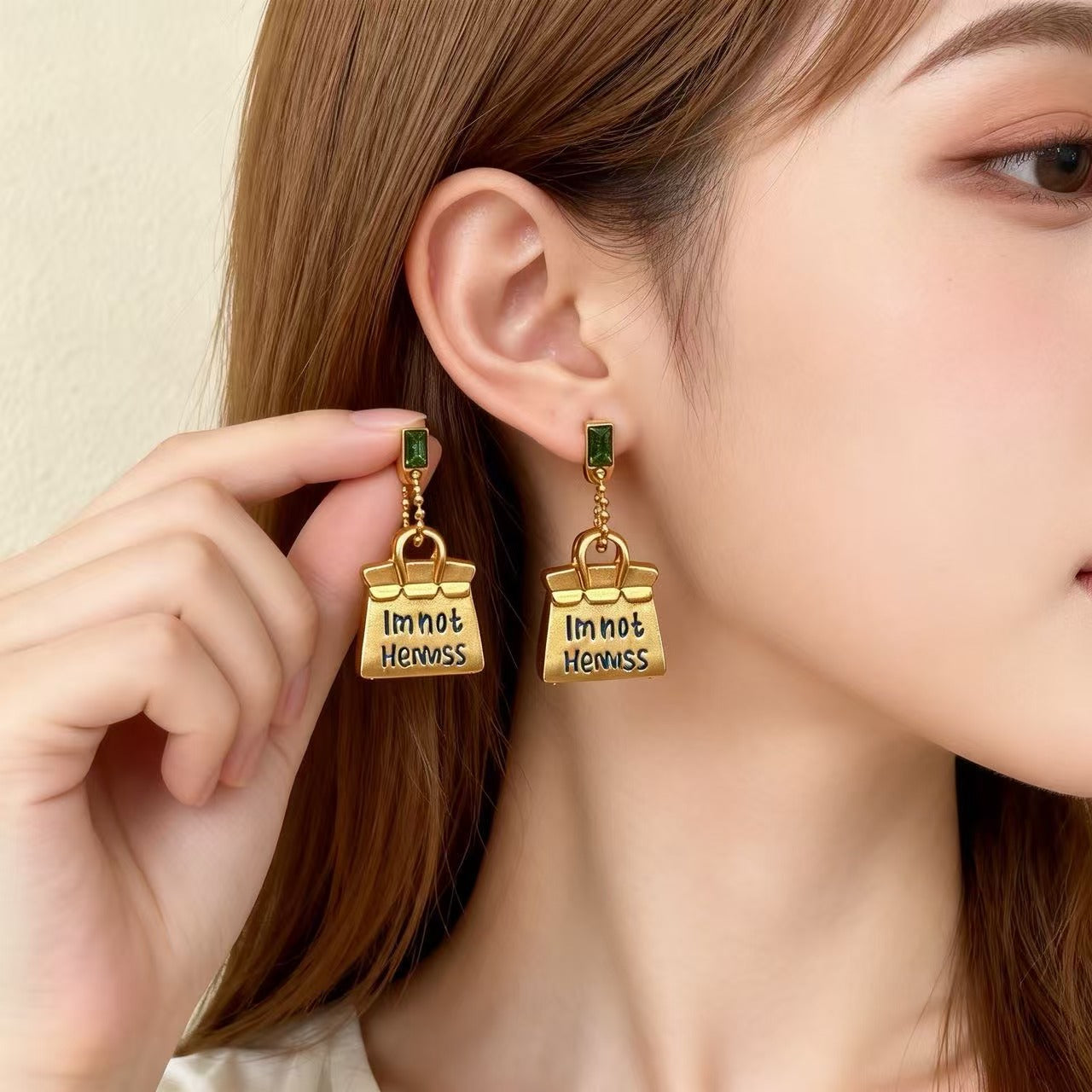Unisex Stud Earrings For Bag Featuring 925 Sterling Silver Posts In Retro Style With Silver Zinc Alloy Design