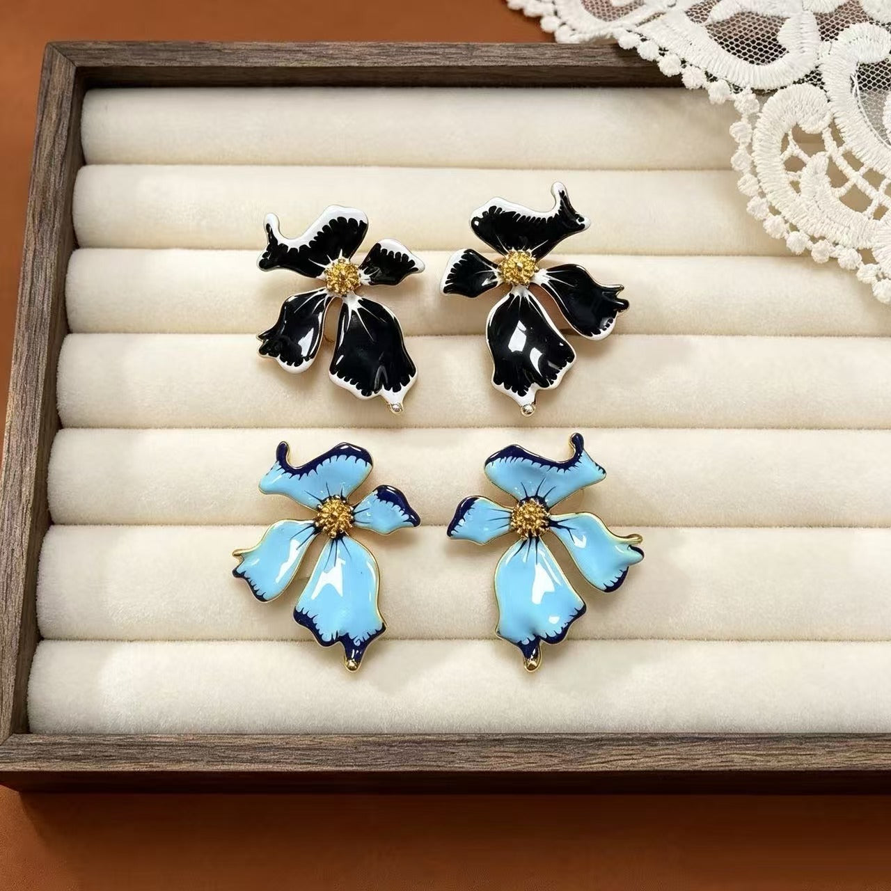 Petal Stud Earrings For Unisex Featuring Blue Enamel Design With 925 Sterling Silver Posts And Zinc Alloy Material