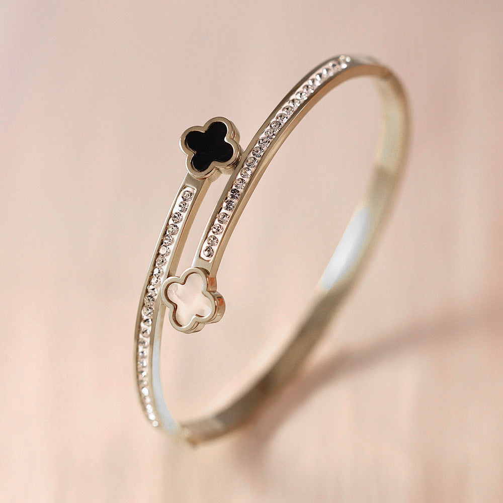 Lucky Heart Titanium Steel Bangle For Women With Shell Inlay In Gold