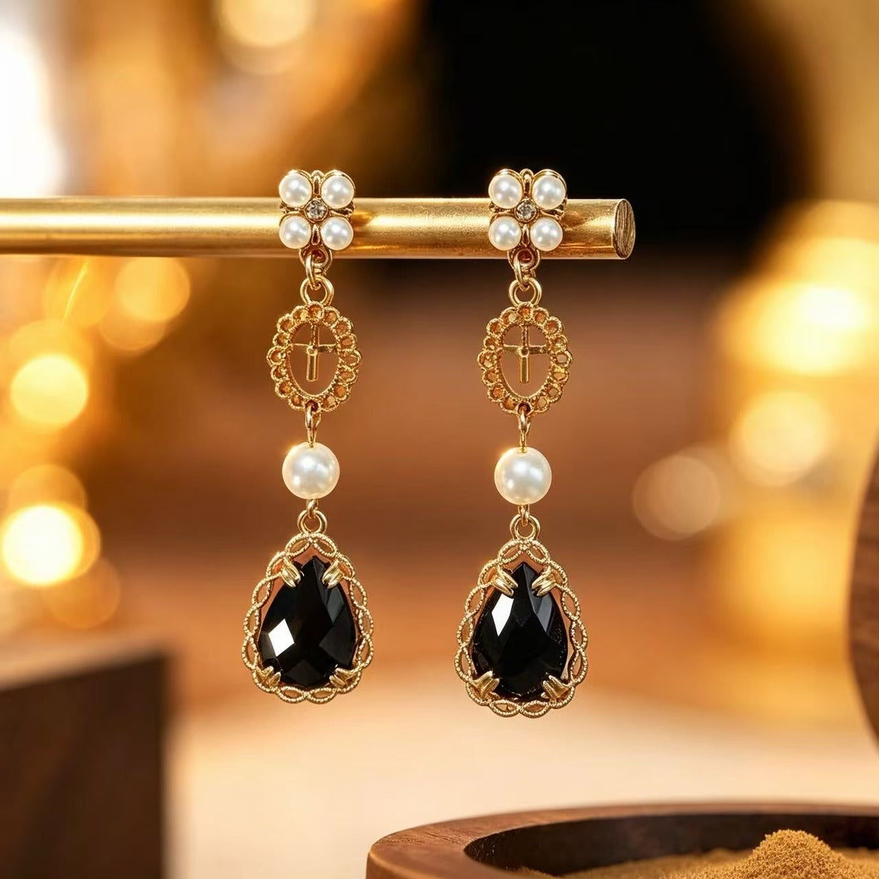 Elaborate Water Droplets Earrings For Unisex Featuring Electroplated Silver Alloy With Crystal Inlay