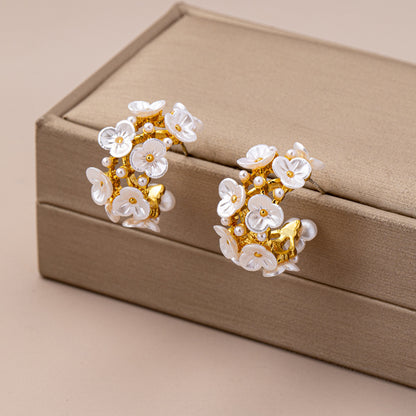 White Flower Stud Earrings For Unisex Featuring Alloy And Shell Inlay With 925 Sterling Silver Posts