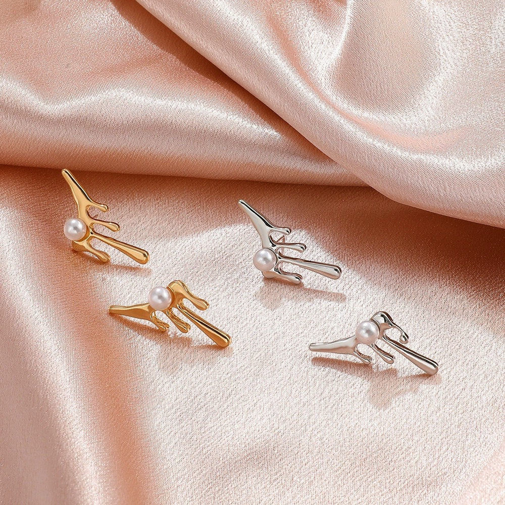 Sweet Irregular Alloy Stud Earrings With 925 Sterling Silver Ear Pins In Silver