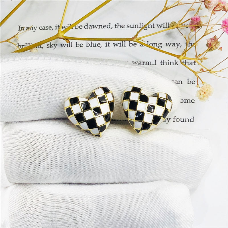 Three-dimensional Heart Shape Stud Earrings For Women In Blue Alloy