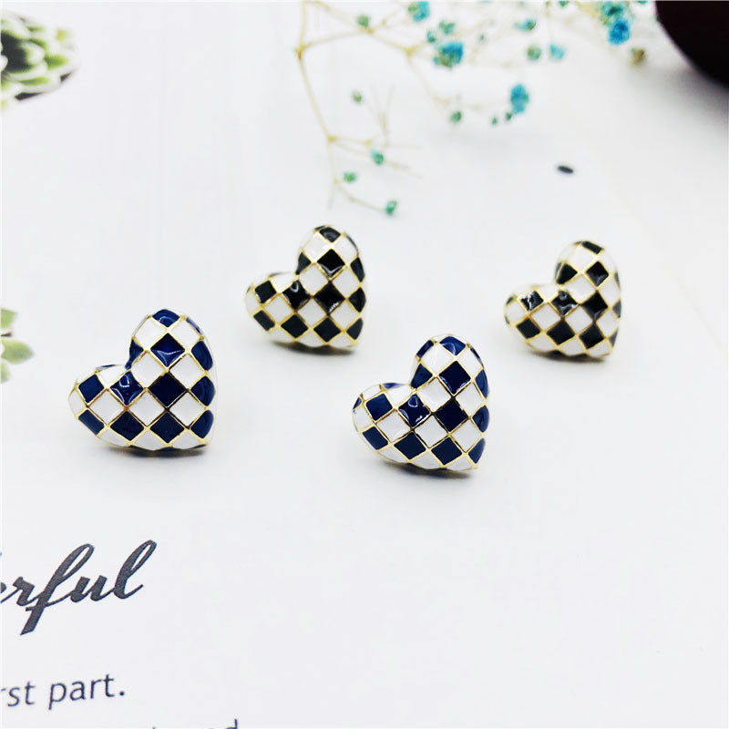 Three-dimensional Heart Shape Stud Earrings For Women In Blue Alloy