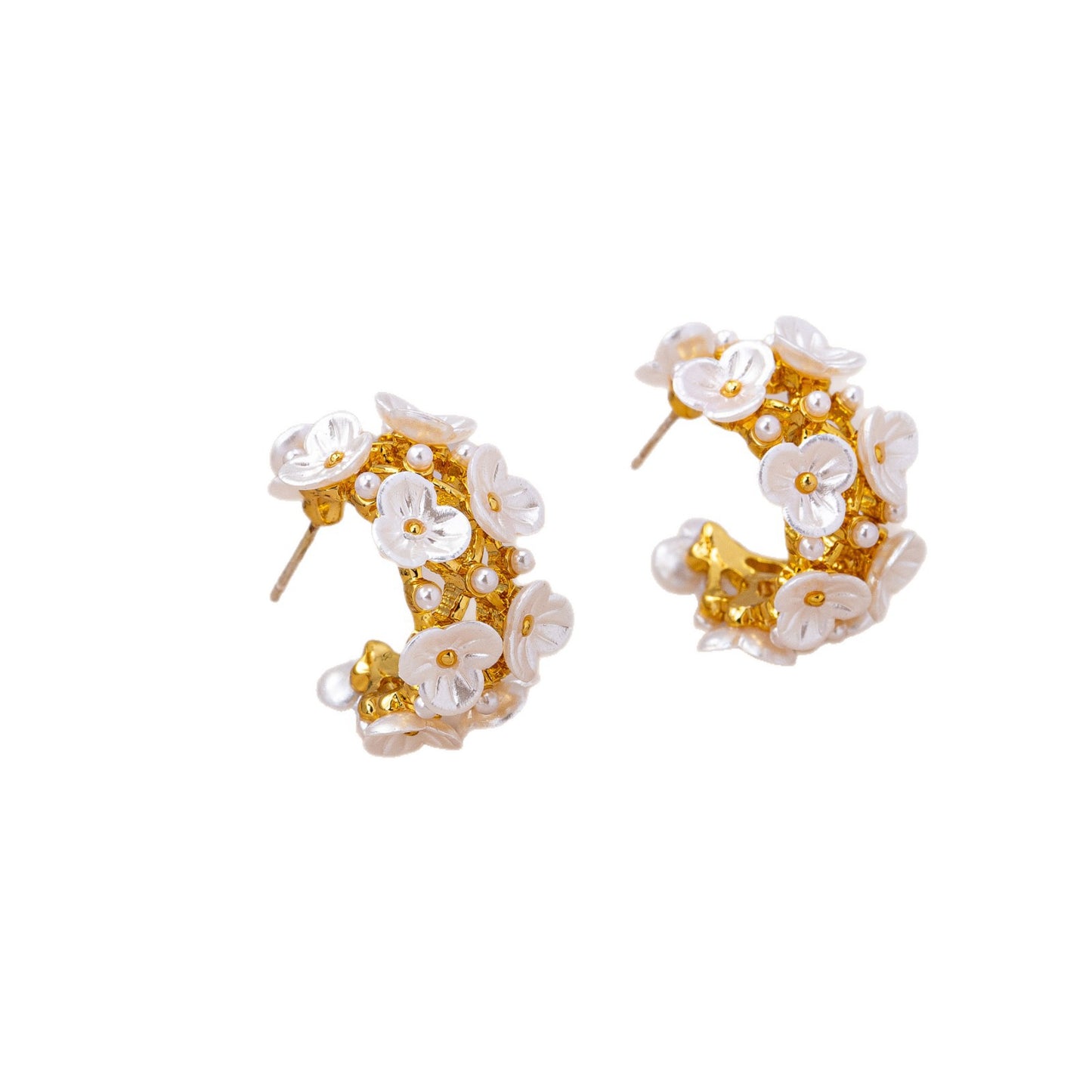 White Flower Stud Earrings For Unisex Featuring Alloy And Shell Inlay With 925 Sterling Silver Posts