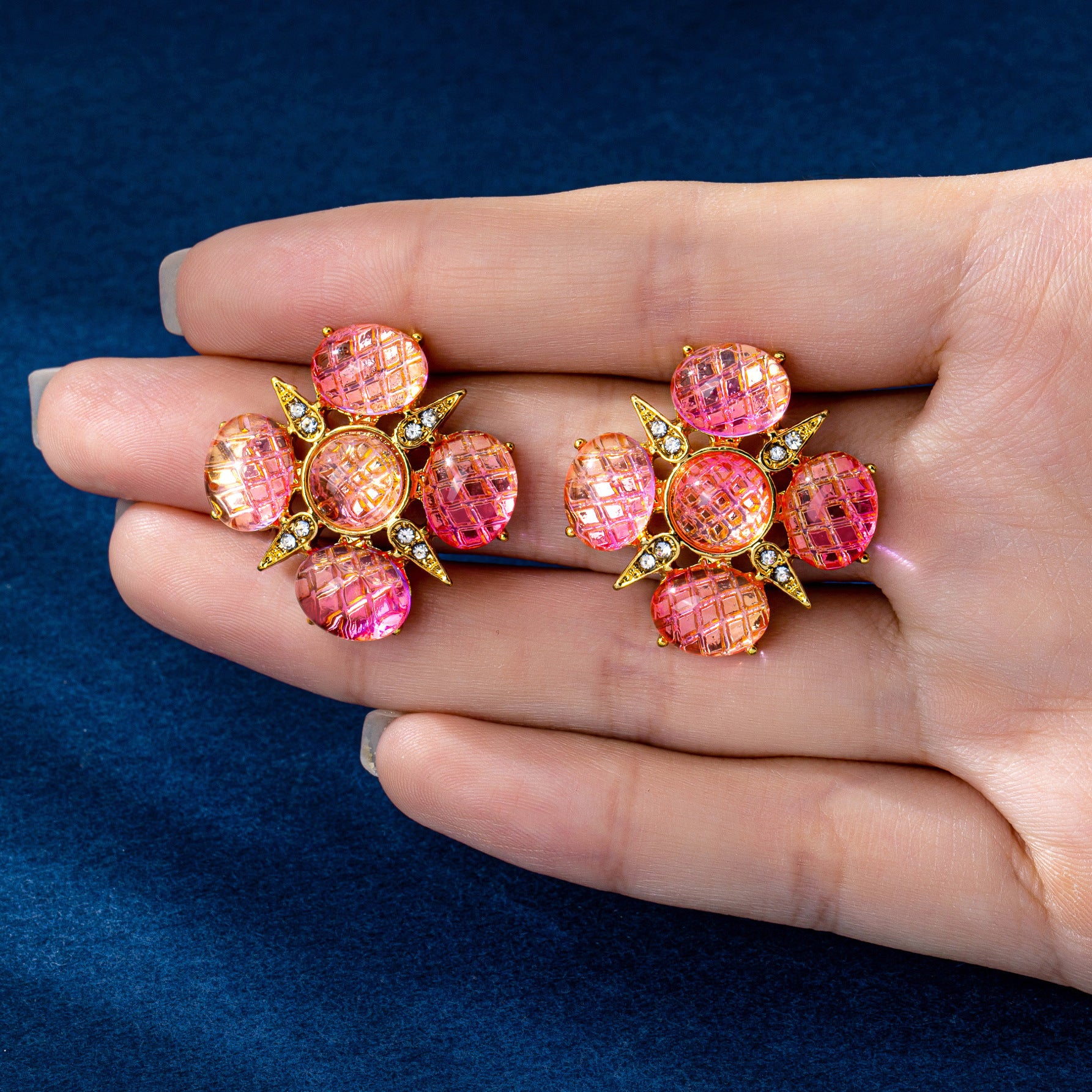 Lucky Heart Stud Earrings For Unisex Featuring Natural Pink Zinc Alloy Electroplated With 925 Sterling Silver Posts