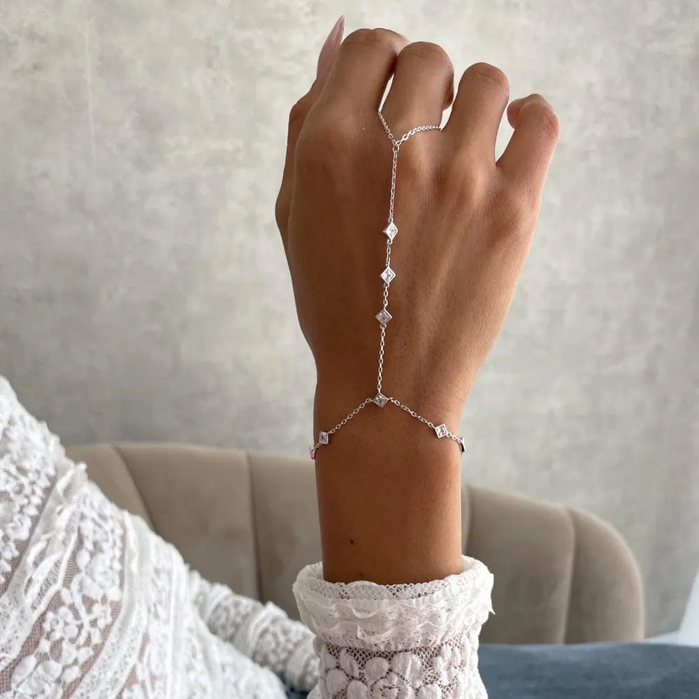 Rhombus Silver Hand Chain Bracelet For Women In Electroplated Alloy With Rhinestone Inlay