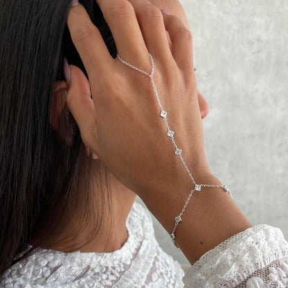 Rhombus Silver Hand Chain Bracelet For Women In Electroplated Alloy With Rhinestone Inlay