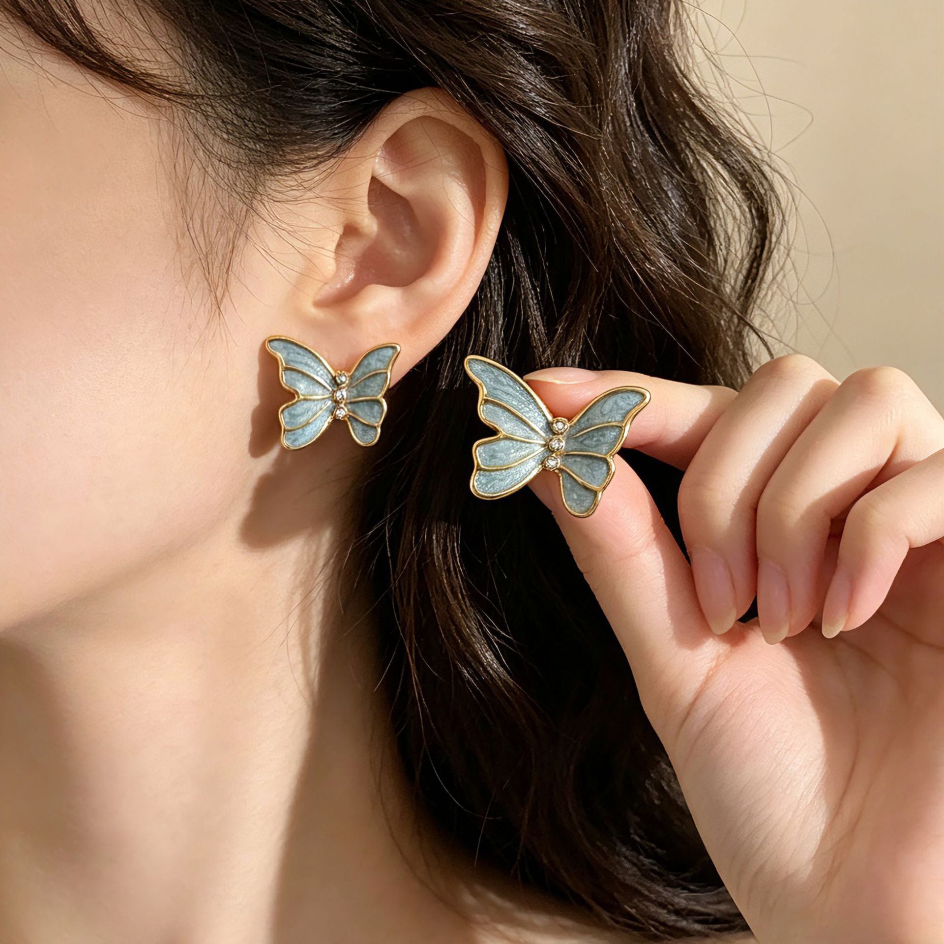 Cute Three-dimensional Butterfly Stud Earrings For Unisex In Blue Alloy With Rhinestones