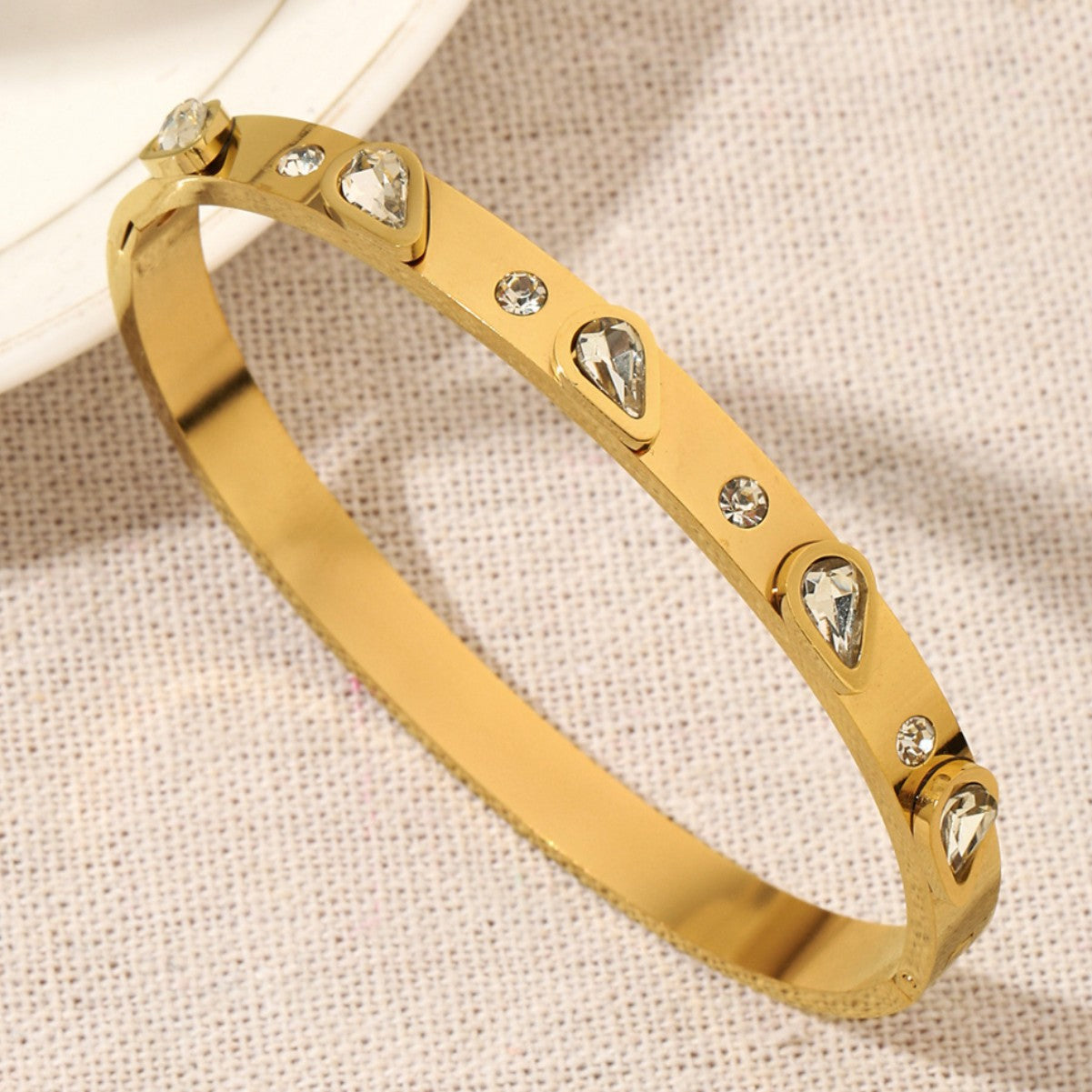 Water Droplets Bangle For Women In Simple Style, Waterproof Non Tarnish Titanium Steel With 18K Real Gold Electroplated