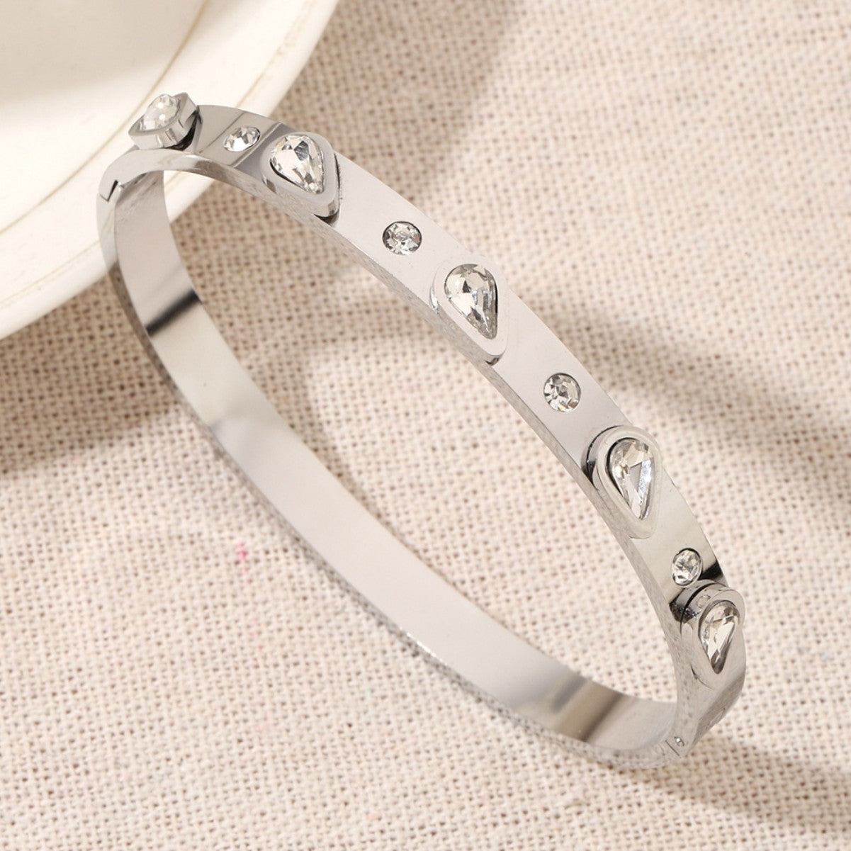 Water Droplets Bangle For Women In Simple Style, Waterproof Non Tarnish Titanium Steel With 18K Real Gold Electroplated