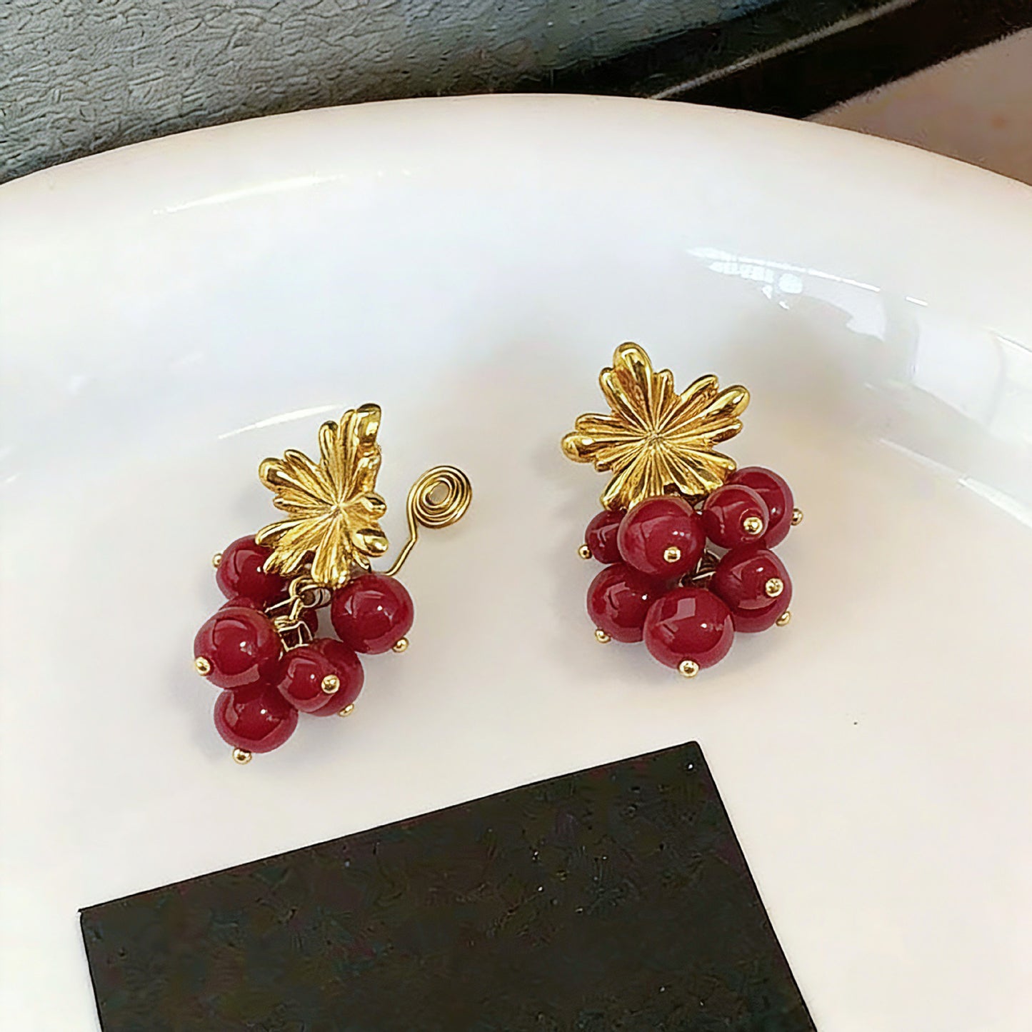 Retro Wine Red Leaf Drop Earrings For Women In Zinc Alloy, Available As Clip Earrings