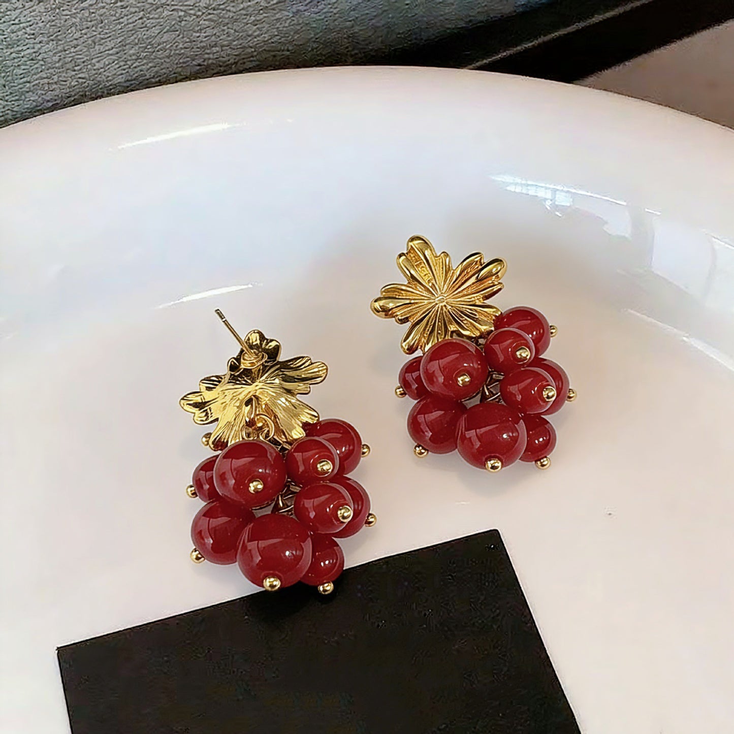 Retro Wine Red Leaf Drop Earrings For Women In Zinc Alloy, Available As Clip Earrings