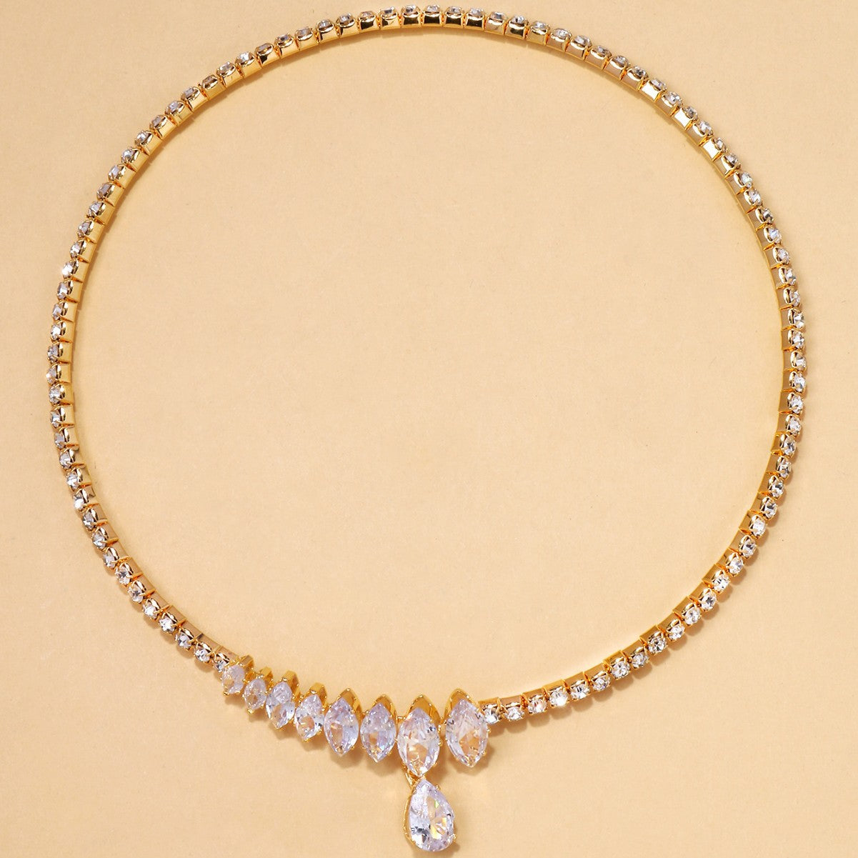 Water Droplets Choker For Women Featuring Alloy Chain With Zircon Rhinestone Pendant