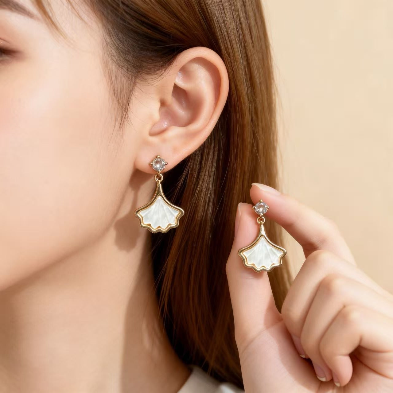 Ginkgo Leaf Stud Earrings For Unisex Featuring White Copper And Mother-of-pearl Shell Inlay In Sweet Style