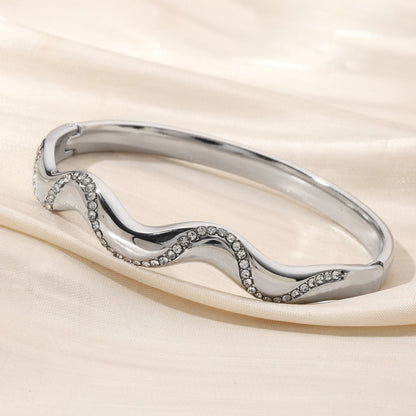 Waves Simple Style Bangle With Rhinestone Inlay, Electroplated Titanium Steel Jewelry