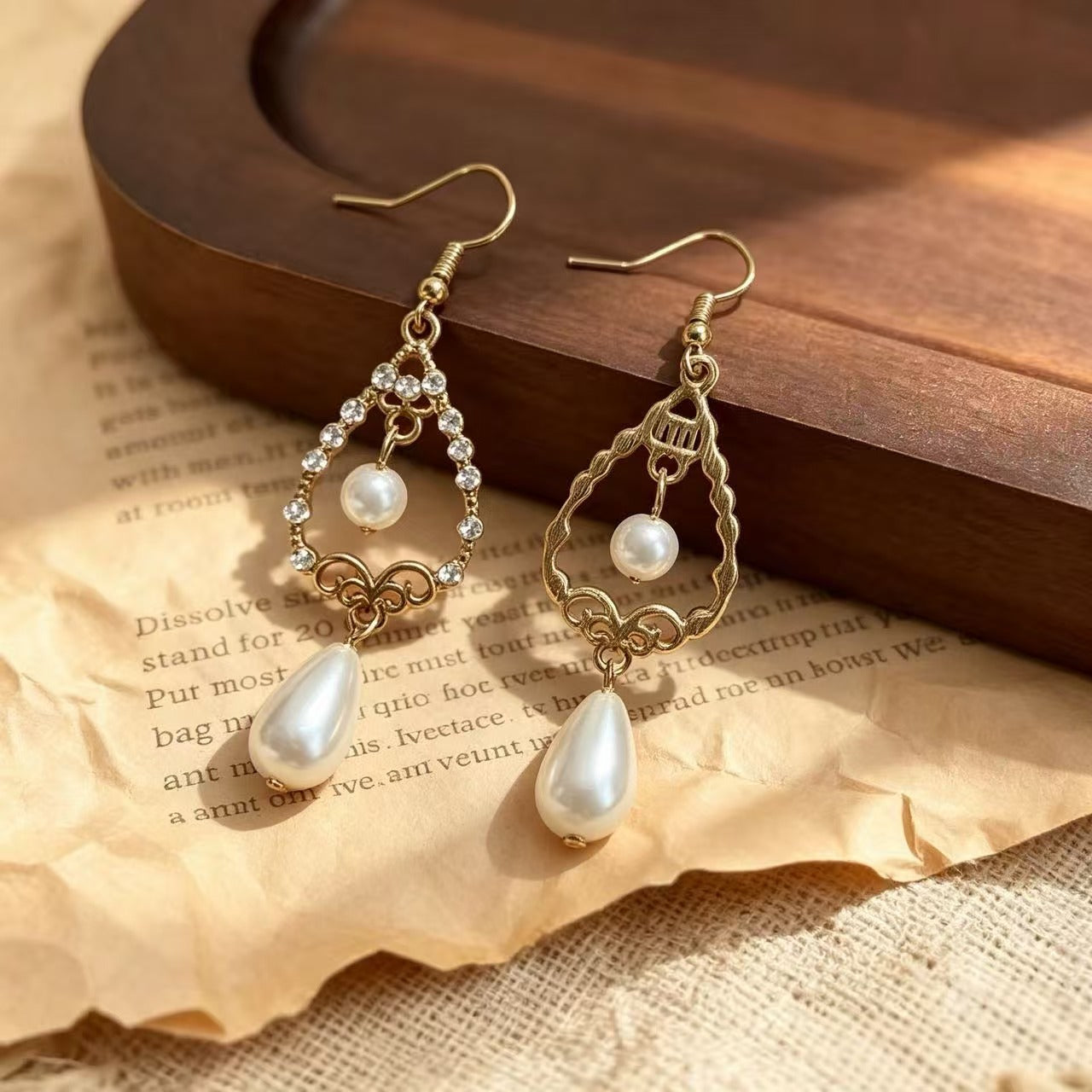 Water Droplets Stone Texture Earrings For Unisex Featuring Ethnic Style And Artificial Pearl Inlay In Zinc Alloy