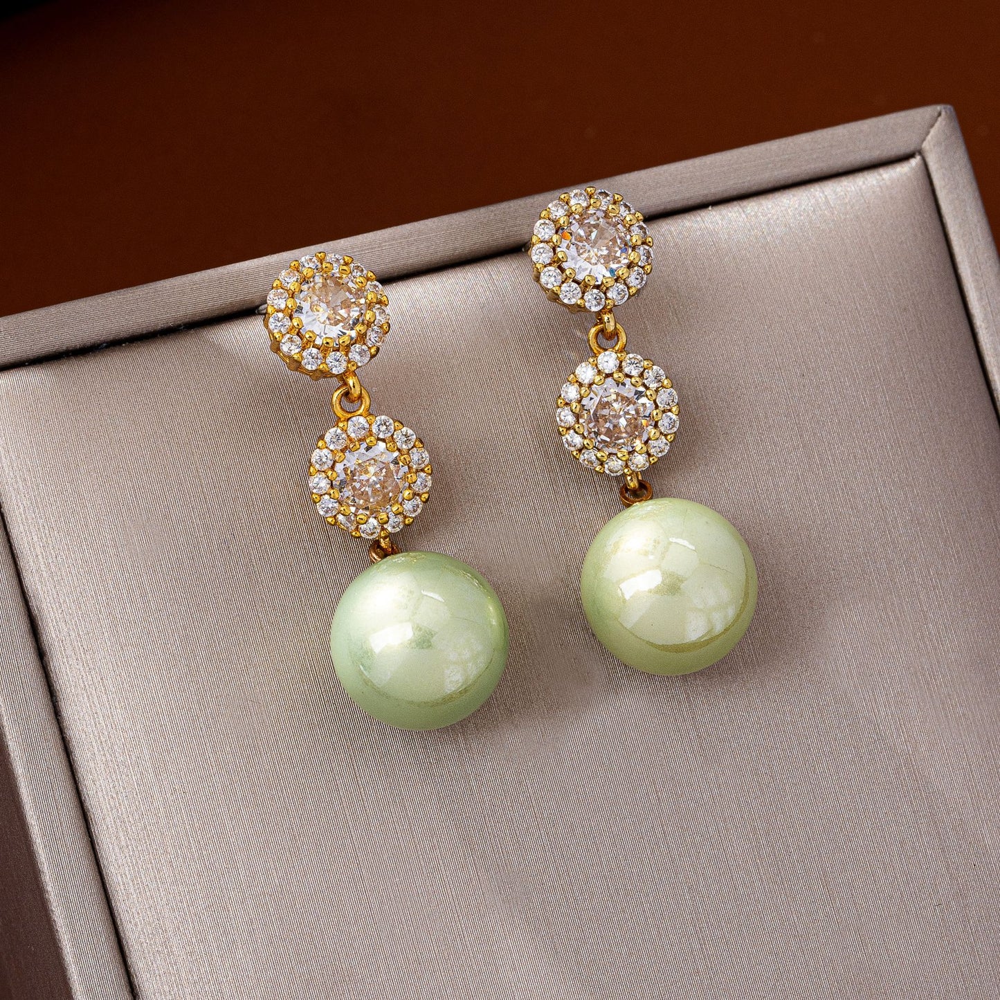 Drop Earrings With Flowers Design, Zinc Alloy Material Featuring Rhinestones, Available As Clip Earrings