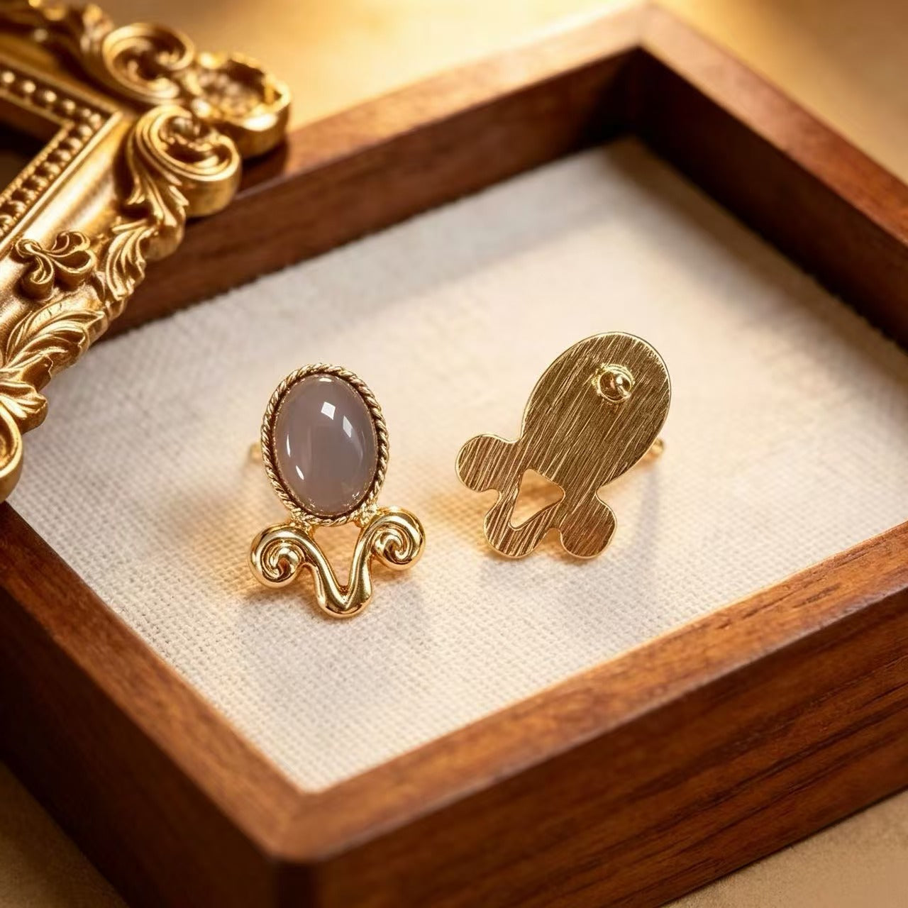 Oval Purple Stud Earrings For Unisex Featuring Electroplated Alloy With 925 Sterling Silver Posts