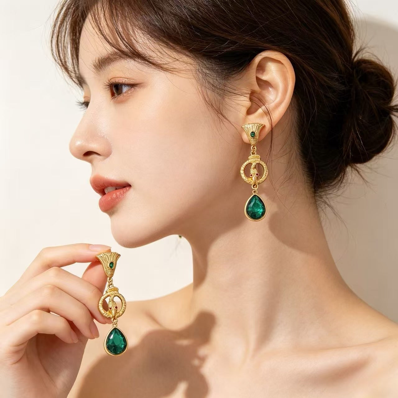 Flowers For Women Resin Earrings Featuring Electroplated Finish And 925 Sterling Silver Studs In Retro Style