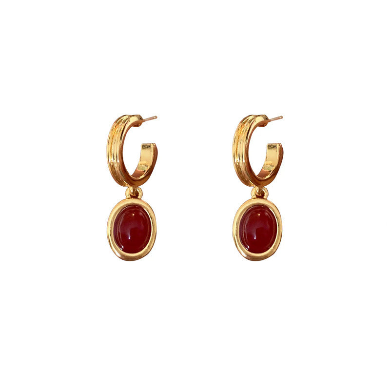 Retro Wine Red Lace Stud Earrings For Women In Electroplated Alloy With Resin Inlay
