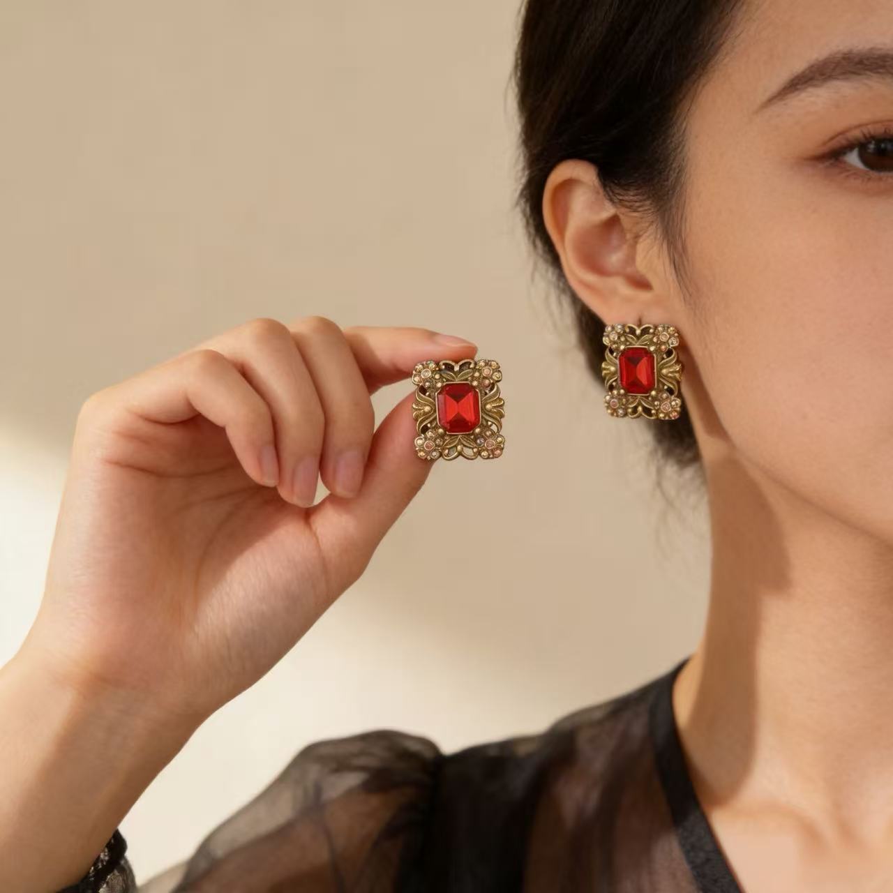 Square Stud Earrings For Unisex In Red Alloy With Rhinestones Featuring 925 Sterling Silver Ear Pins