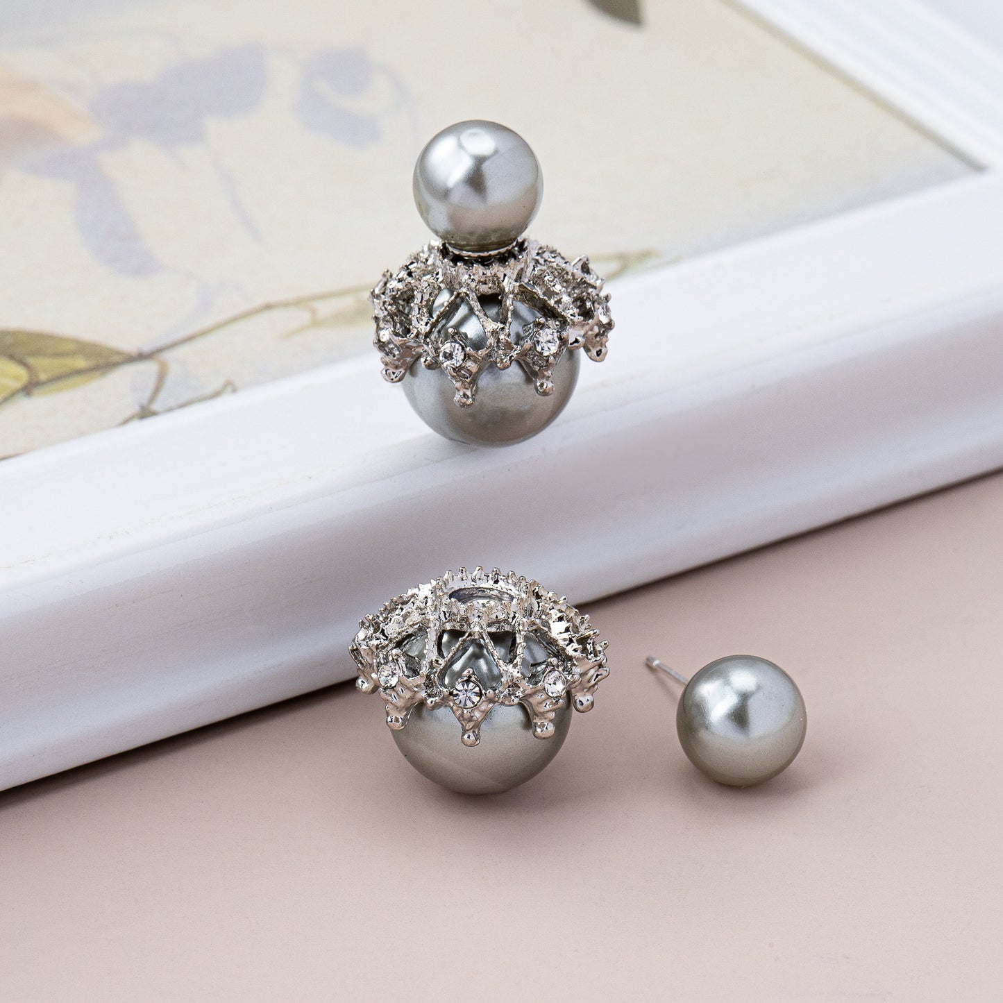 Grey Leaf Tassel Stud Earrings In Zinc Alloy With Zircon Inlay, Stylish Clip Earrings