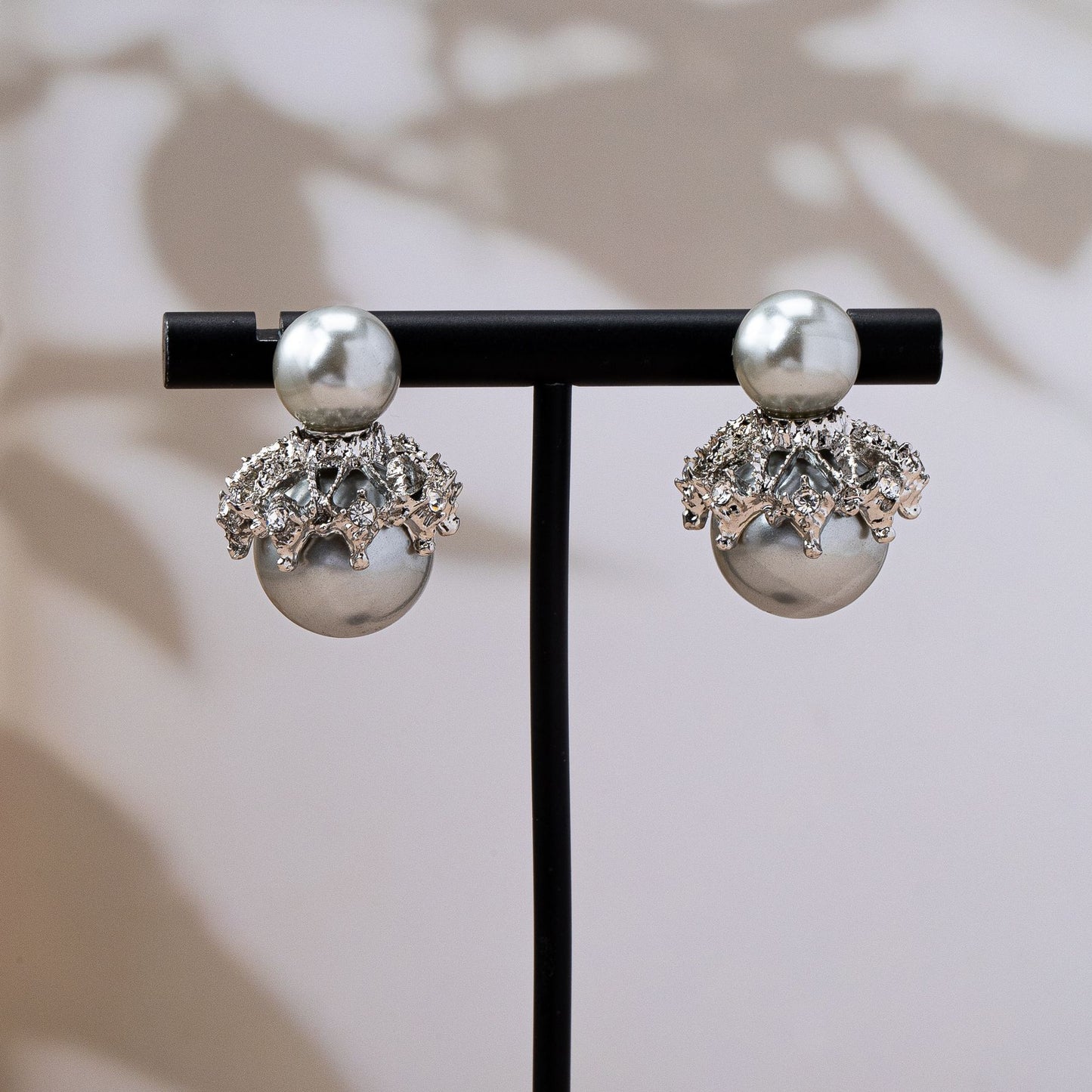 Grey Leaf Tassel Stud Earrings In Zinc Alloy With Zircon Inlay, Stylish Clip Earrings