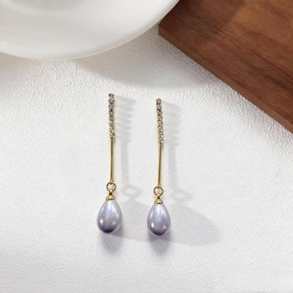 Elegant Water Droplets Stud Earrings For Women In Silver Featuring 925 Sterling Silver Ear Pins And Copper Material