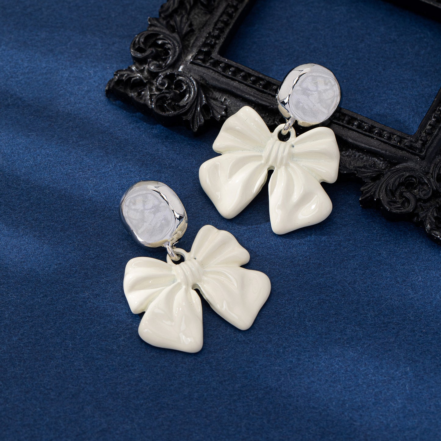 Bow Tie Stud Earrings For Unisex Featuring Electroplated Zinc Alloy With 925 Sterling Silver Posts In Retro Style
