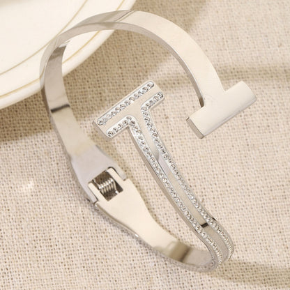 Simple Style Circle Bangle For Women In Titanium Steel With 18K Real Gold Plated Electroplated Finish And Rhinestone Inlay