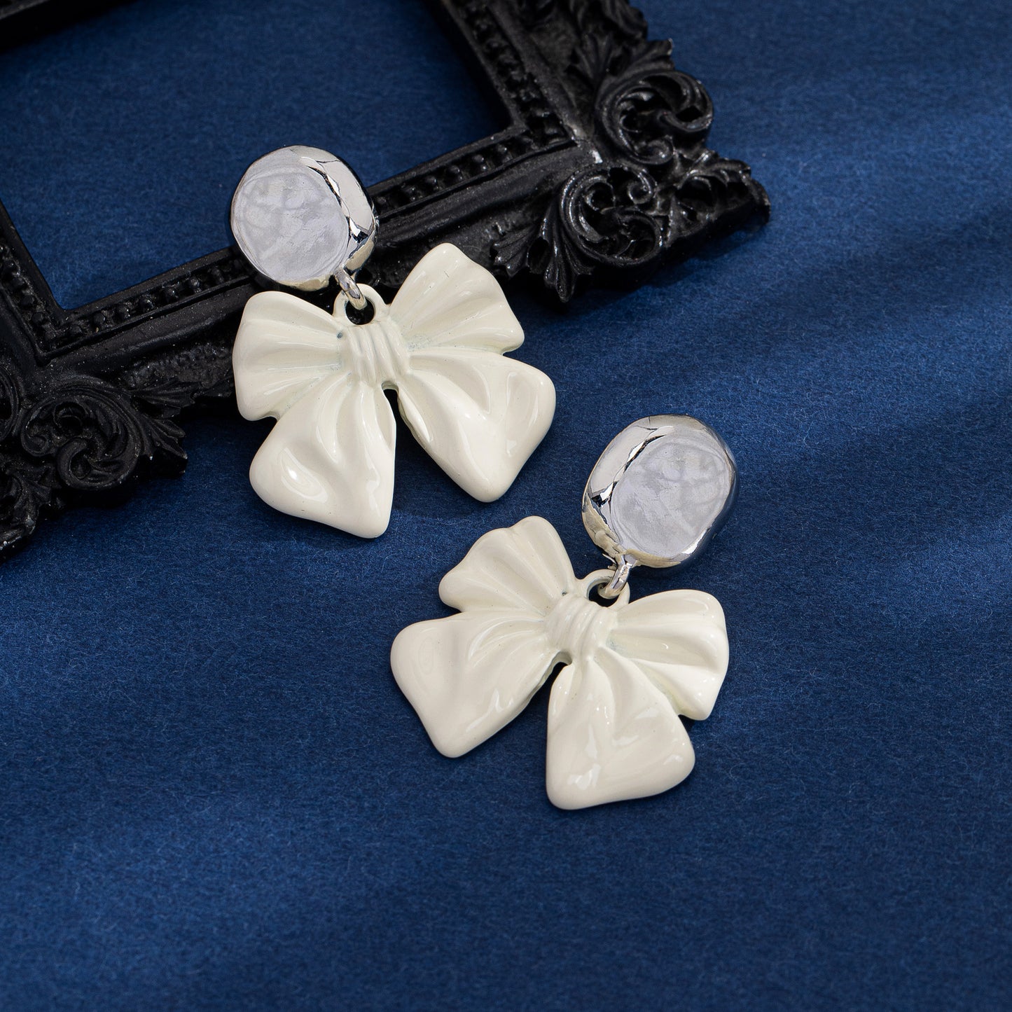 Bow Tie Stud Earrings For Unisex Featuring Electroplated Zinc Alloy With 925 Sterling Silver Posts In Retro Style