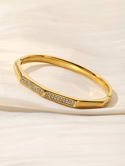 Simple Style Circle Inlay Bangle For Women In Titanium Steel With Electroplated Gold Plating And Rhinestone Inlay
