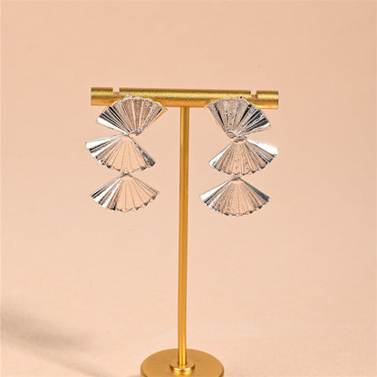 Retro Silver Sector Clip Earrings Made Of Zinc Alloy, Perfect For Daily Wear
