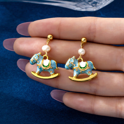 Pastoral Natural Pink Horse Stud Earrings In Zinc Alloy With Electroplated Finish, Clip Earrings