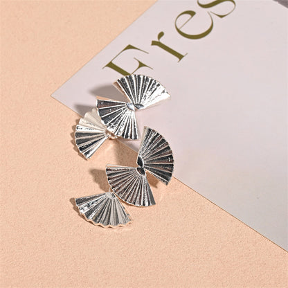 Retro Silver Sector Clip Earrings Made Of Zinc Alloy, Perfect For Daily Wear