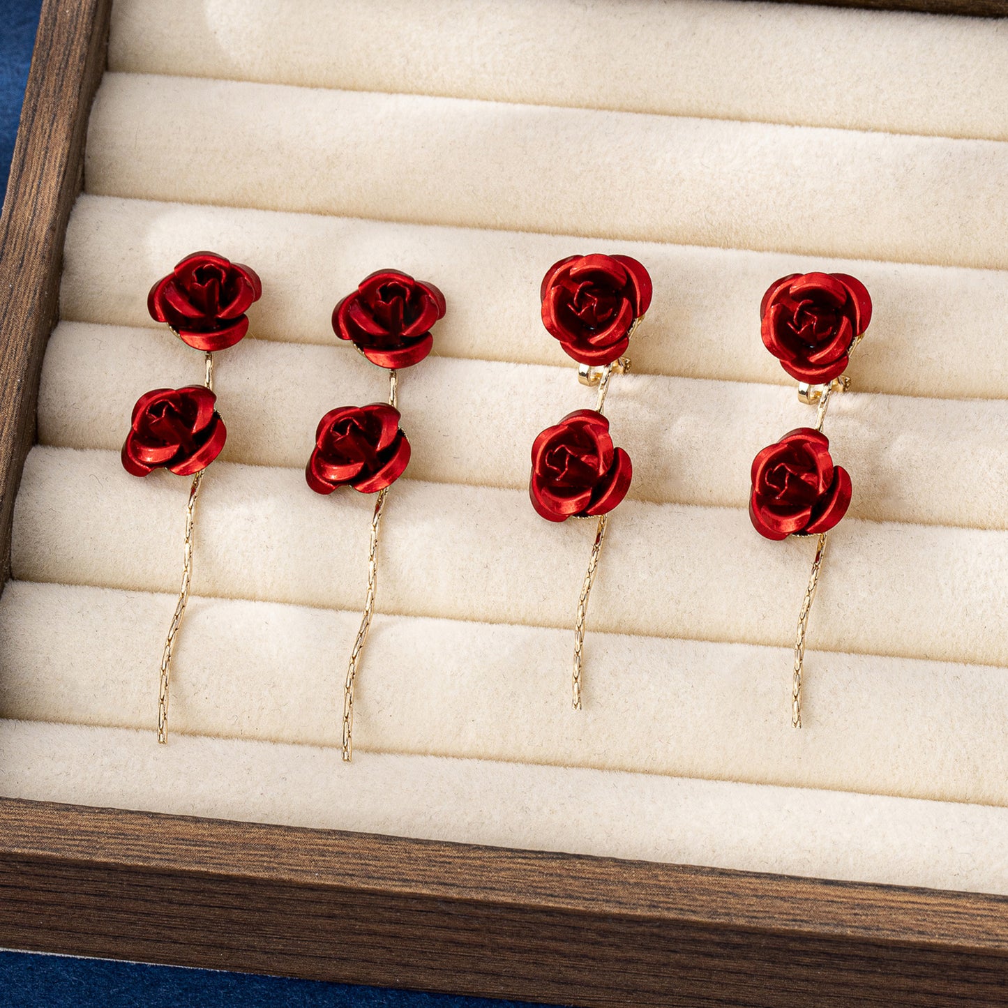 Retro Three-dimensional Rose Stud Earrings In Red, Crafted From Durable Zinc Alloy