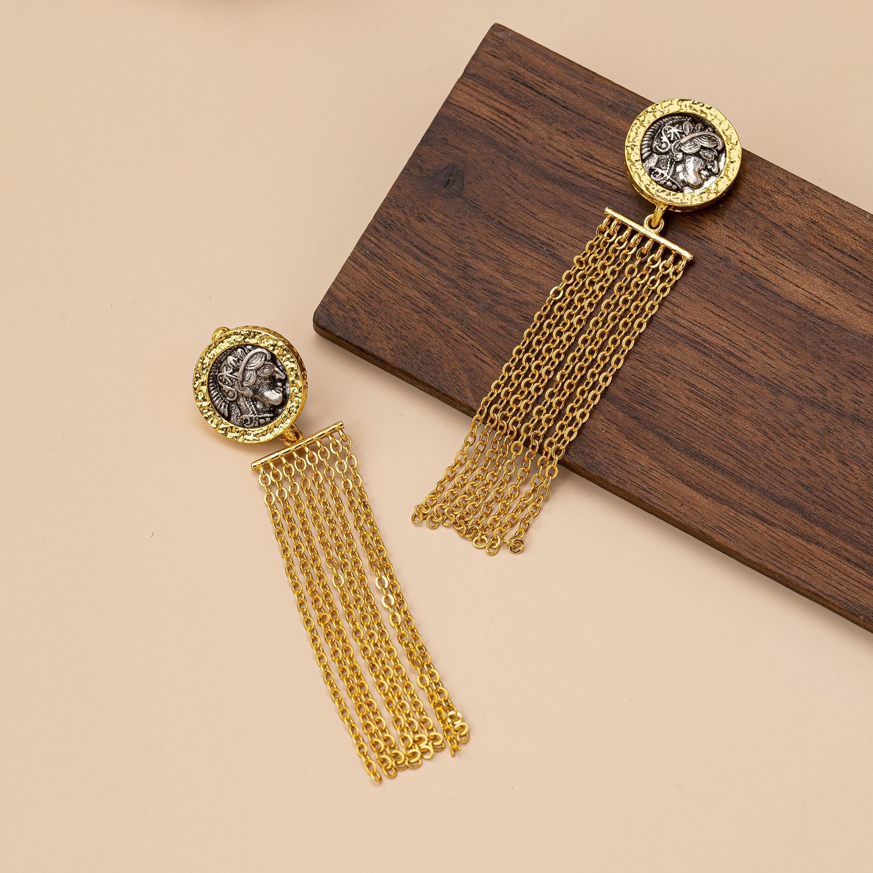 Retro Roman Numeral Tassel Stud Earrings For Unisex, Crafted In Zinc Alloy With Zircon Inlay